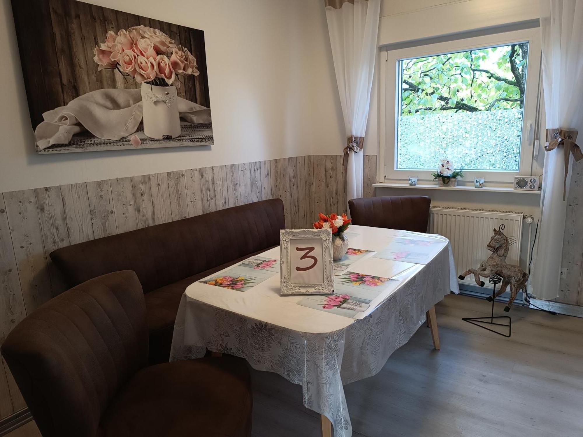 5x Balkon-apartments Mit Kueche 40-65qm Ruhrgebietferienwohnung Dobry-fuchs * Oberhausen (North Rhine-Westphalia)