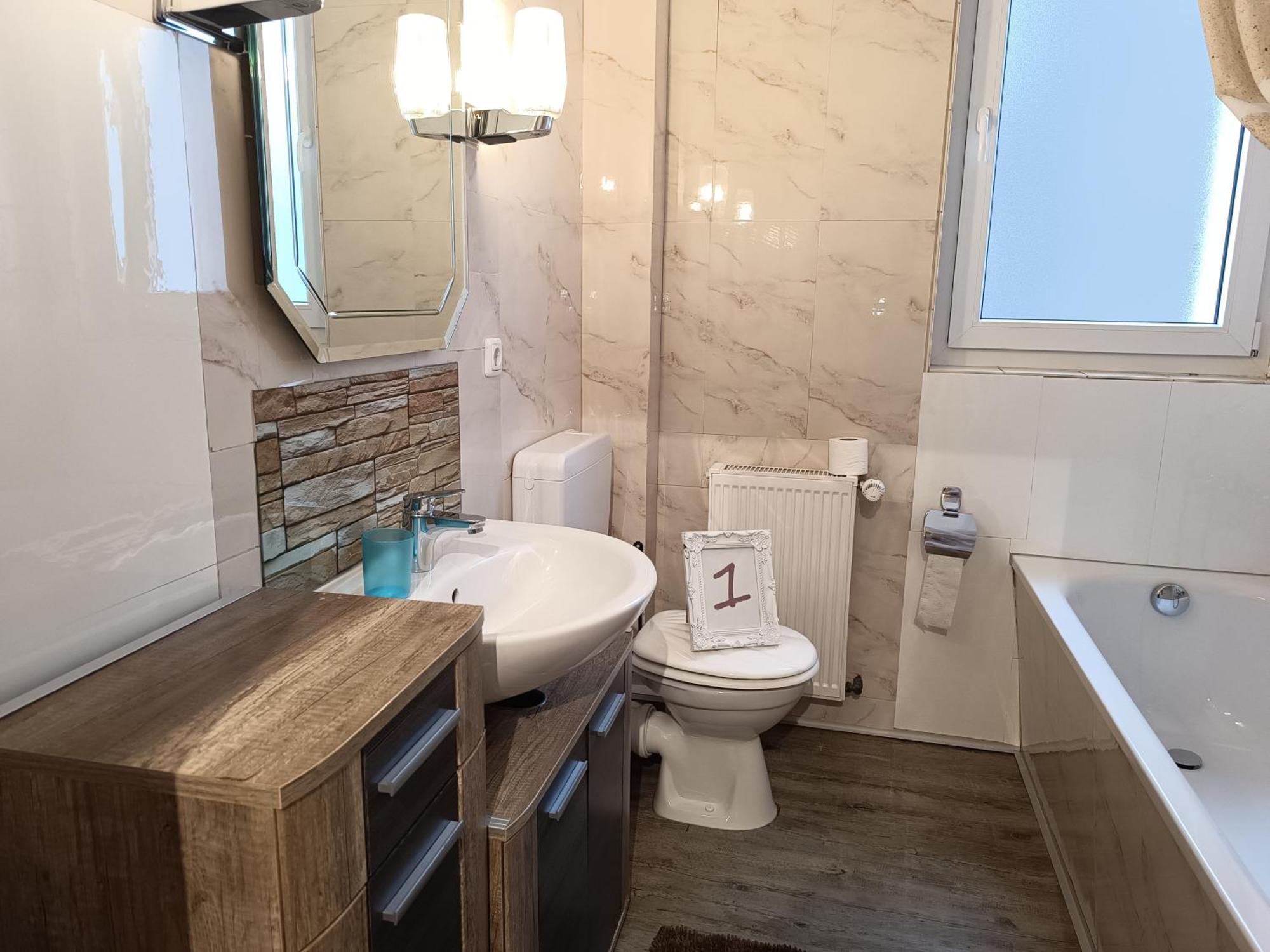 Apartment 5x Balkon-apartments Mit Kueche 40-65qm Ruhrgebietferienwohnung Dobry-fuchs *