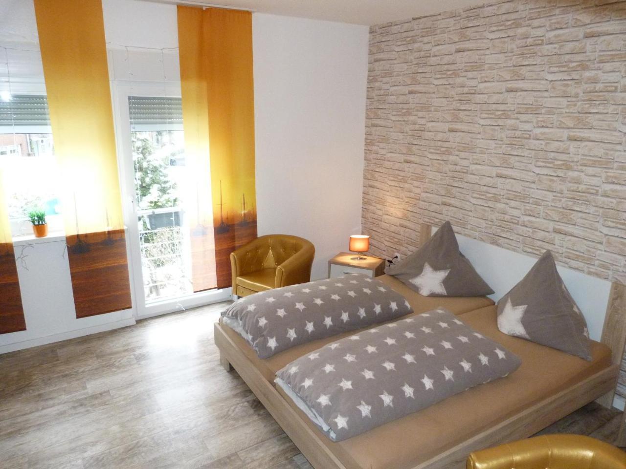Apartment 5x Balkon-apartments Mit Kueche 40-65qm Ruhrgebietferienwohnung Dobry-fuchs Oberhausen (North Rhine-Westphalia)