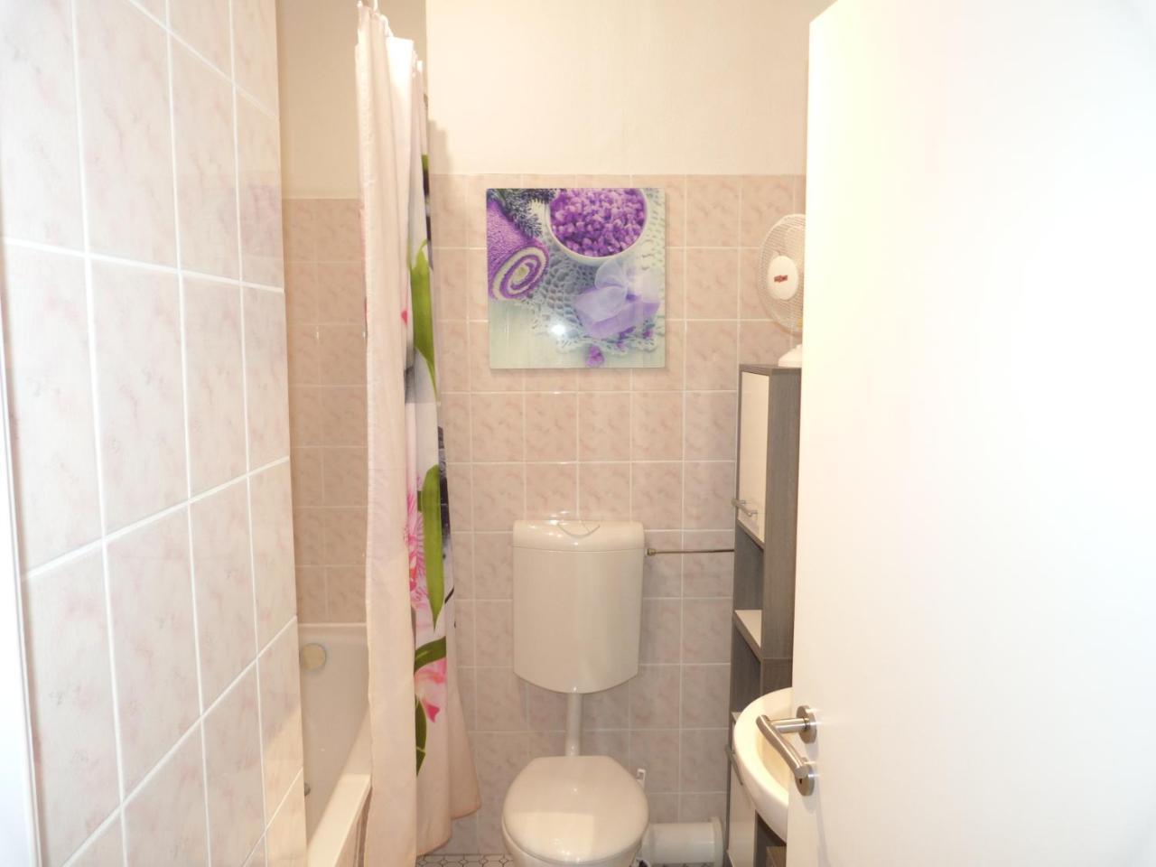 5x Balkon-apartments Mit Kueche 40-65qm Ruhrgebietferienwohnung Dobry-fuchs Apartment Oberhausen (North Rhine-Westphalia)