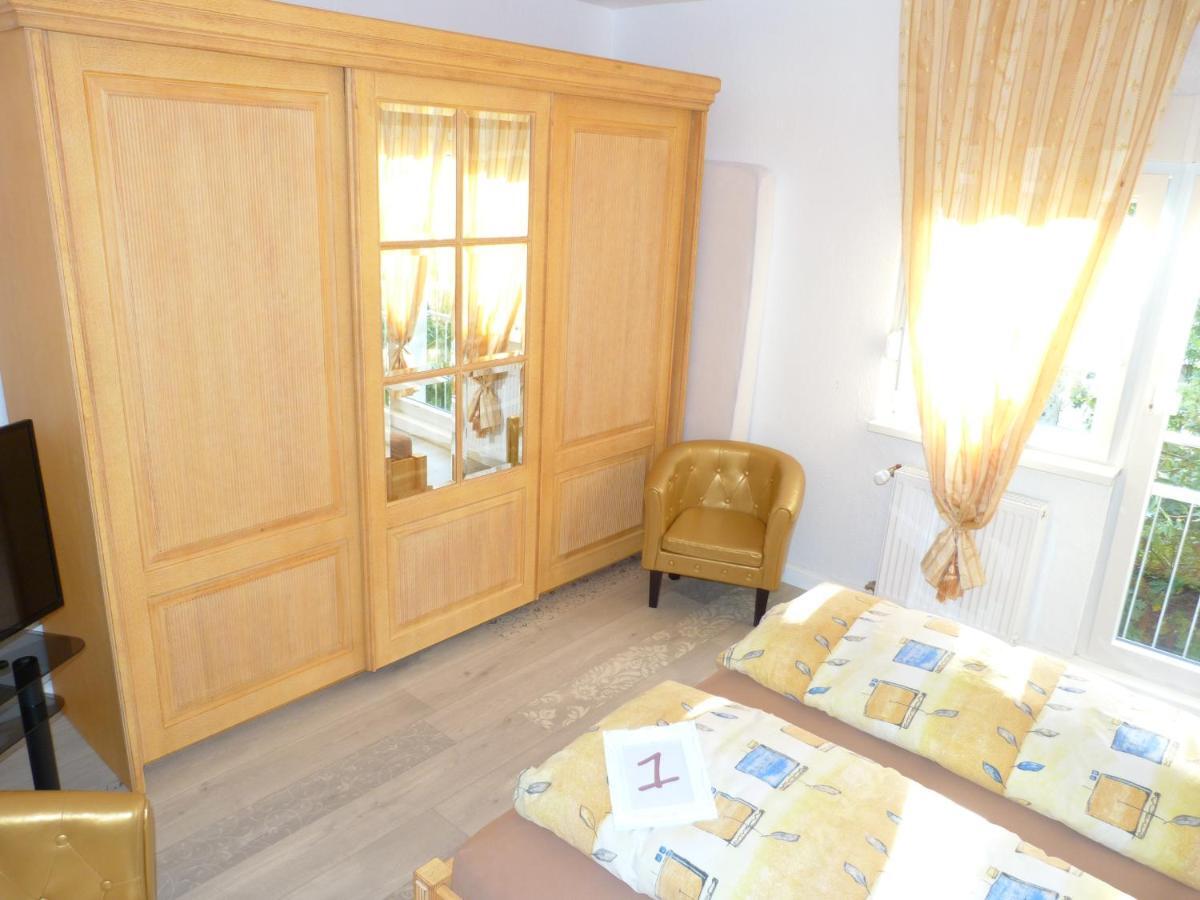 Apartment 5x Balkon-apartments Mit Kueche 40-65qm Ruhrgebietferienwohnung Dobry-fuchs Oberhausen (North Rhine-Westphalia)